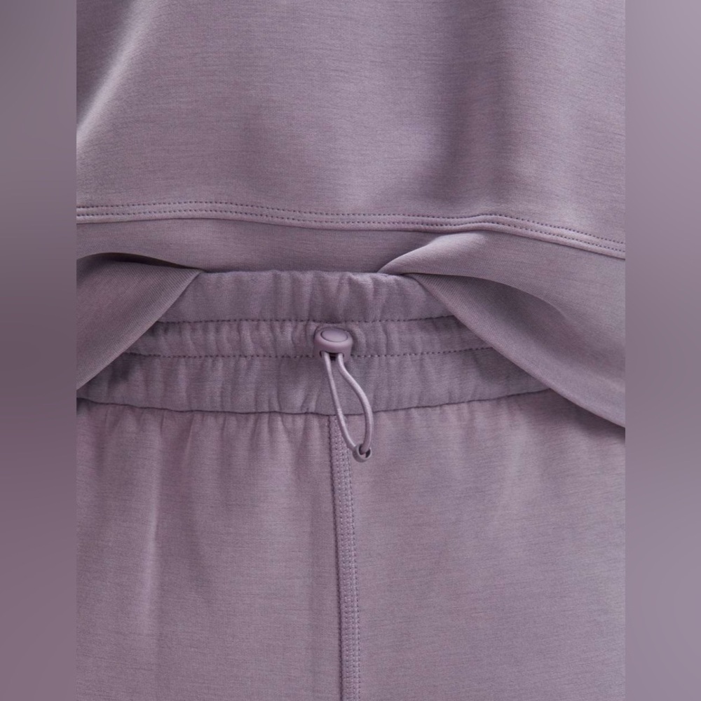 NWOT Lululemon Ribbed Softstreme High-Rise Pant 32.5" - Picture 4 of 10